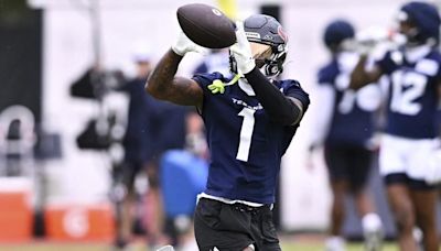 Stefon Diggs bringing ‘competitive spirit’ among Texans receivers early in training camp