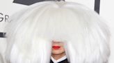 Sia, la cantante que no enseña la cara, se ha sometido a un lifting