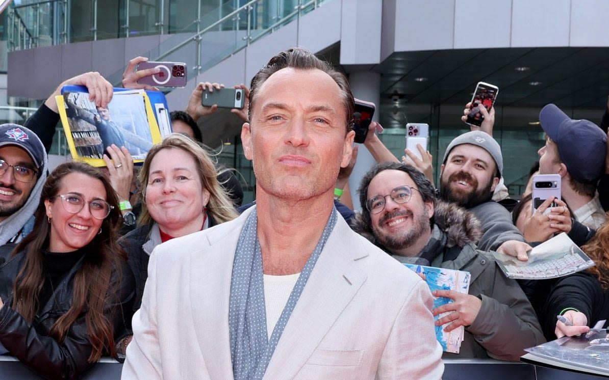 Jude Law suggests he wouldn’t bow to members of the Royal family