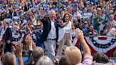 Walz Charms Wisconsin Crowd With His Midwest Dad Vibes