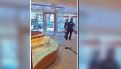 Smash-and-grab at Newark jewelry store