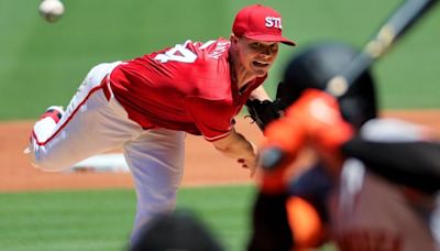 Photos: Gray throws six no-hit innings as Cardinals sweep Giants 5-3