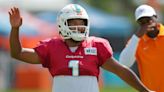 WATCH: Tua Tagovailoa, Jaylen Waddle back in action at Miami Dolphins OTAs