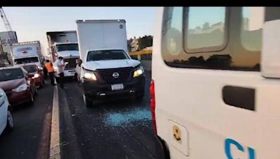 Choque múltiple en la Autopista México-Puebla genera caos vial