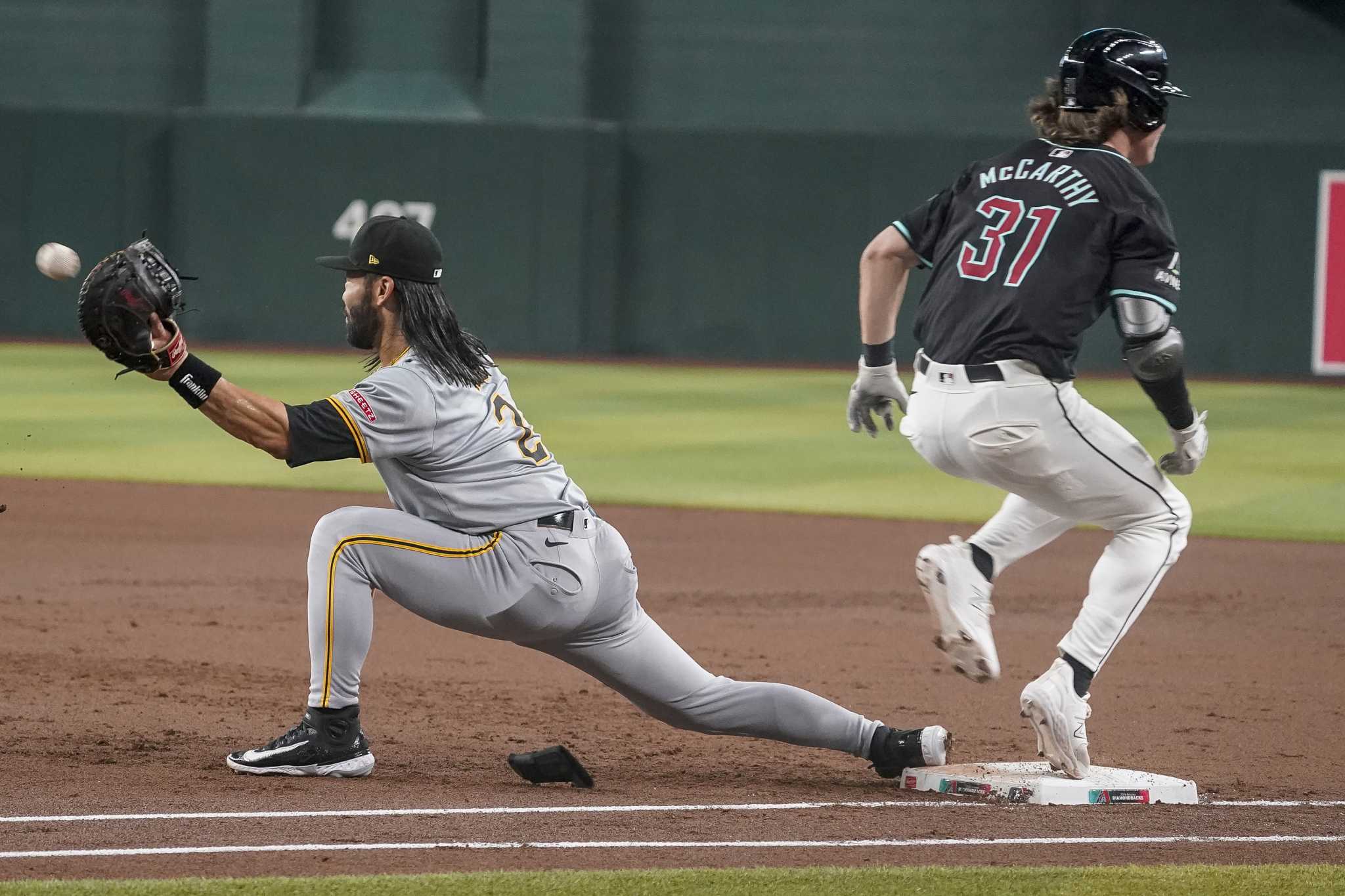 Ketel Marte drives in 3, Diamondbacks stretch winning streak to 4 with 9-5 victory over Pirates