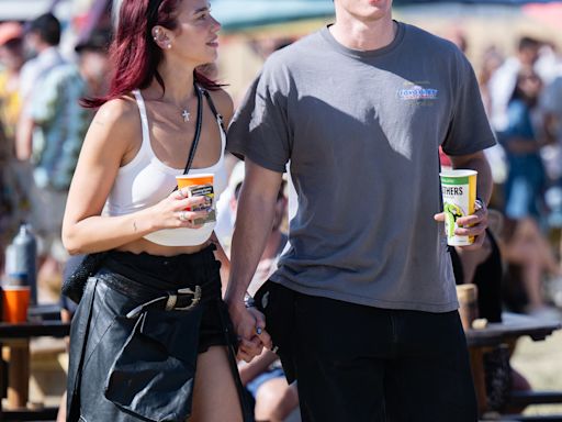 Dua Lipa a officialisé sa relation avec Callum Turner : qui est le nouveau petit ami de la pop star ?