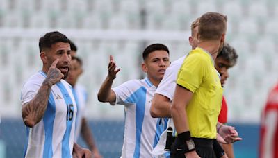 Rocambolesco final en el Argentina - Marruecos, con el gol del empate albiceleste anulado dos horas después