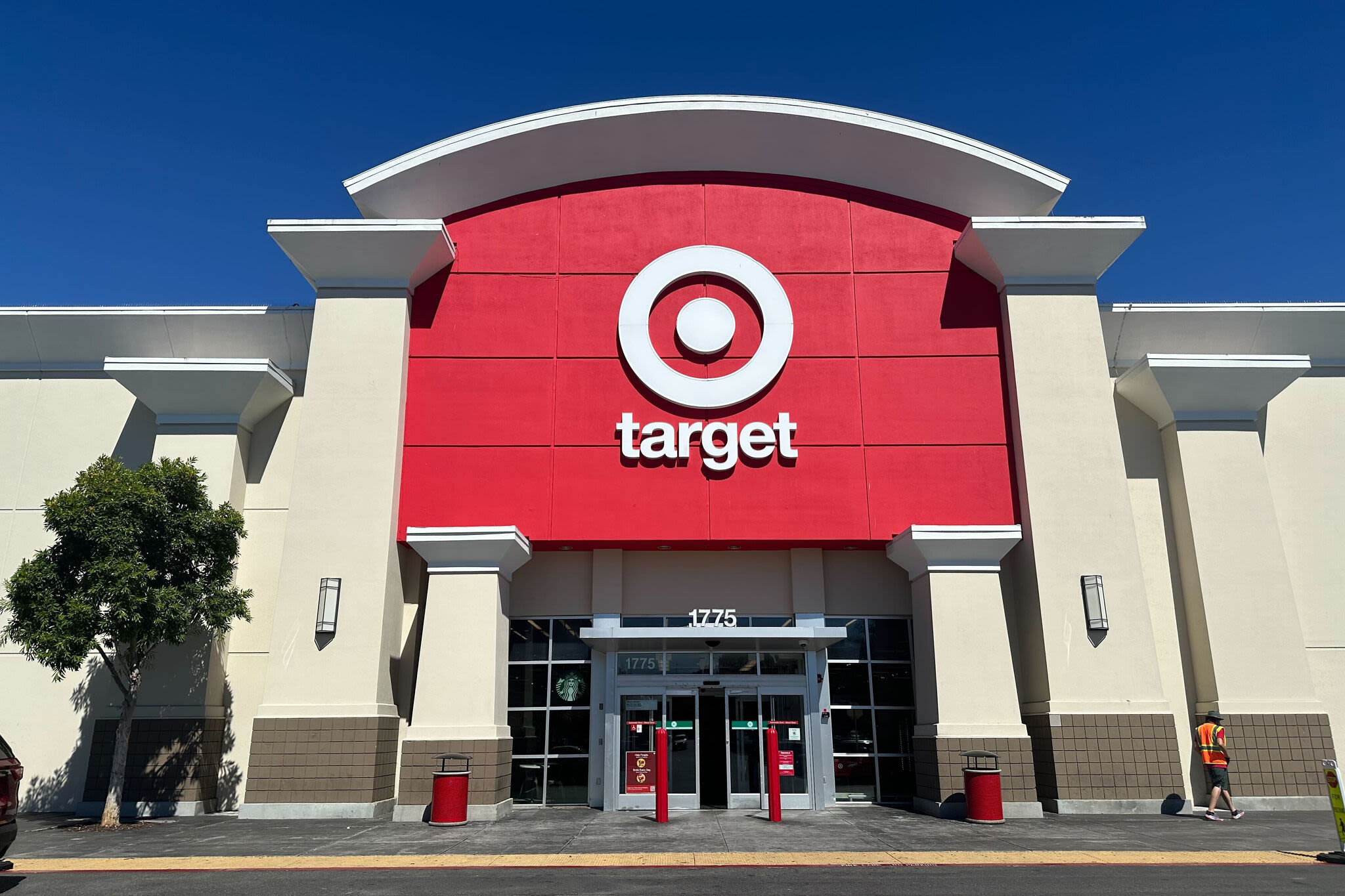 Target is shutting down its East Palo Alto store