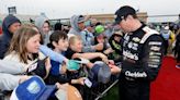 NASCAR teams, drivers celebrate racing's roots at Darlington