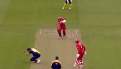 Craziest Reflex:’ Paul Coughlin's Incredible Catch Against Lancashire In T20 Blast - News18