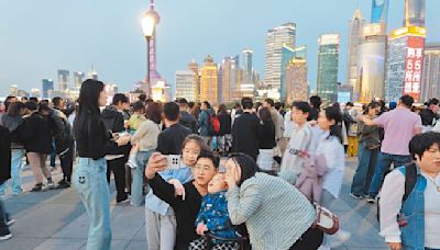 五一連假瘋出遊 陸客大軍買爆日本 - 產業財經