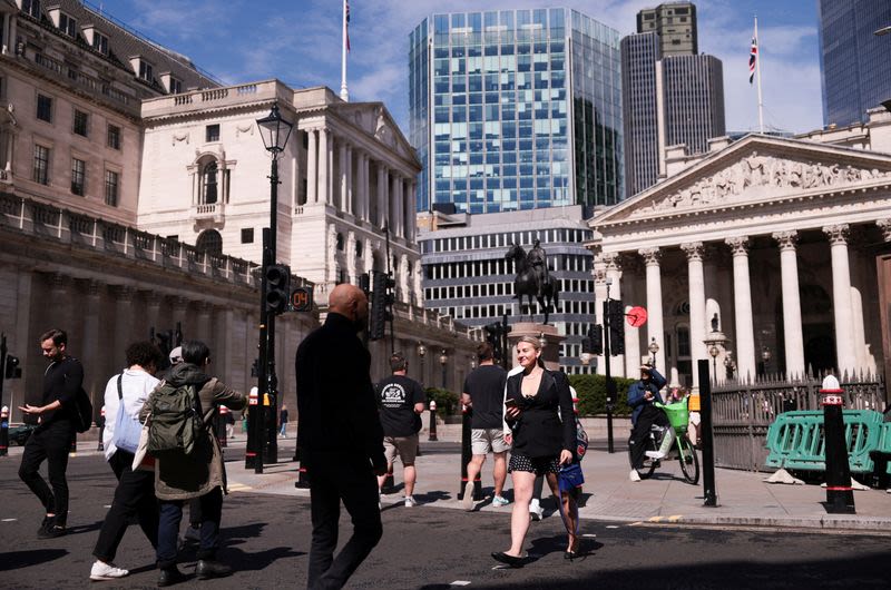 Bank of England rate cut boosts comeback factor for UK markets