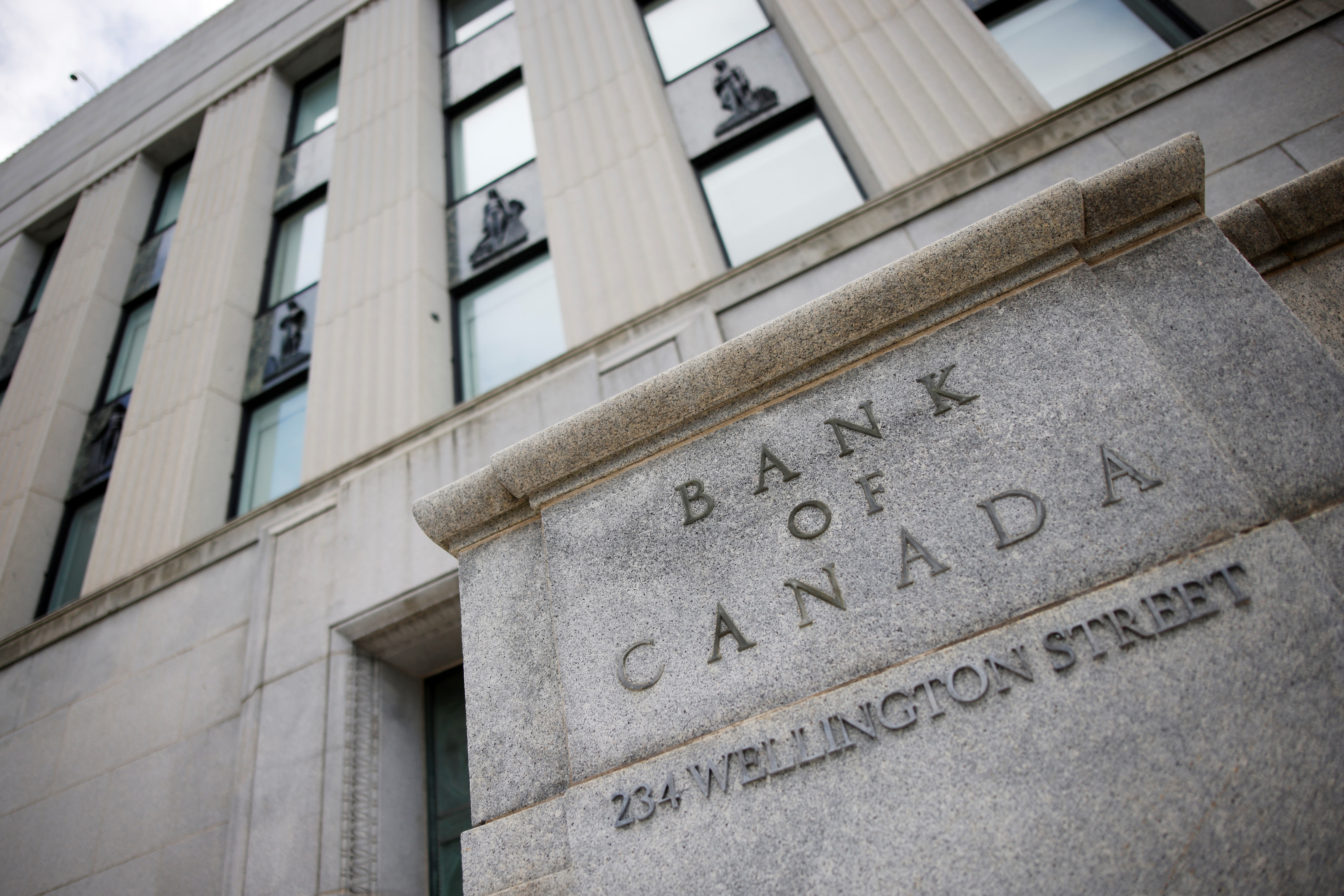 Bank of Canada expected to cut interest rates this morning - Here's what you need to know ahead of the announcement
