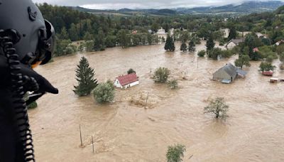 Budapest and Poland's Wroclaw reinforce their river banks ahead of more flooding in central Europe