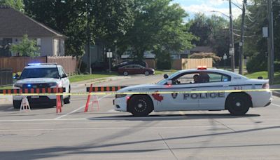 Cyclist dies after crash on Lauzon Road