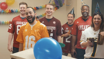 ‘SEC Shorts’ holds pizza party for winners, ‘offensive tutoring’ session for losers after Week 1