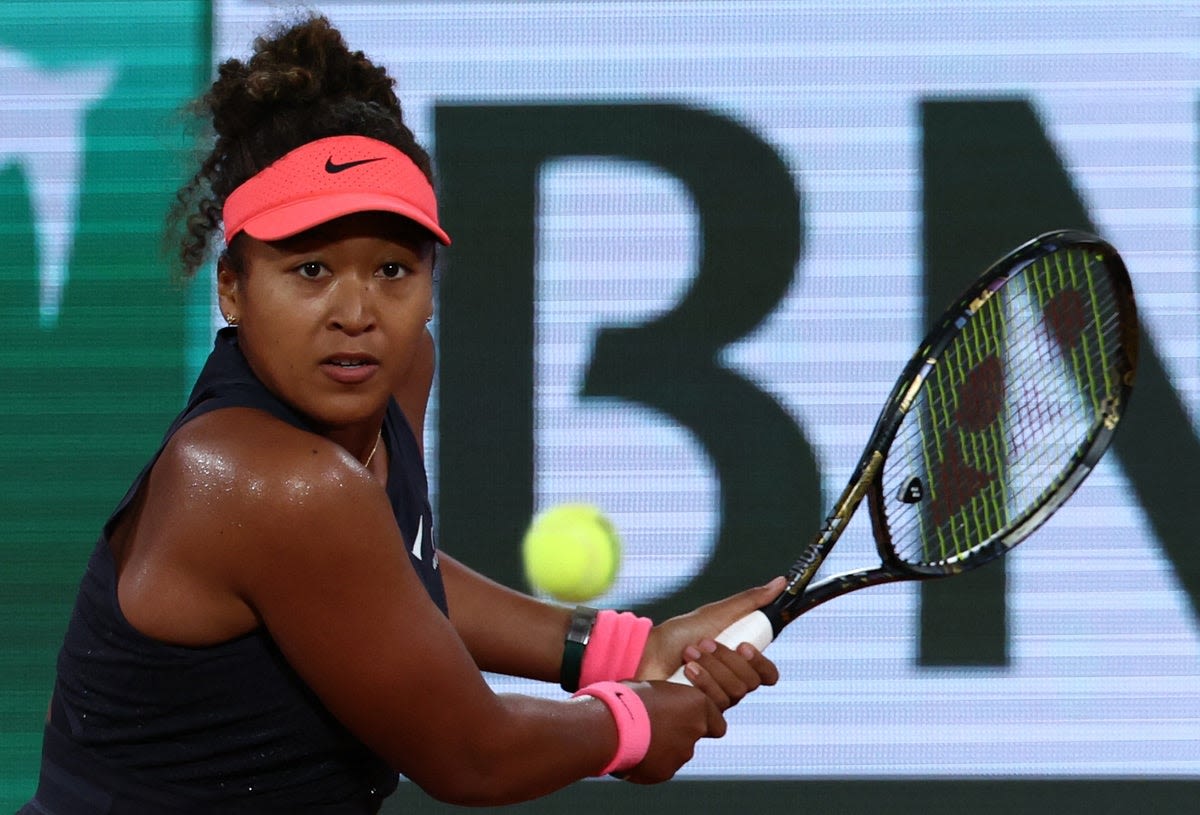 French Open LIVE: Latest scores and results as Iga Swiatek faces Naomi Osaka and Carlos Alcaraz battles on