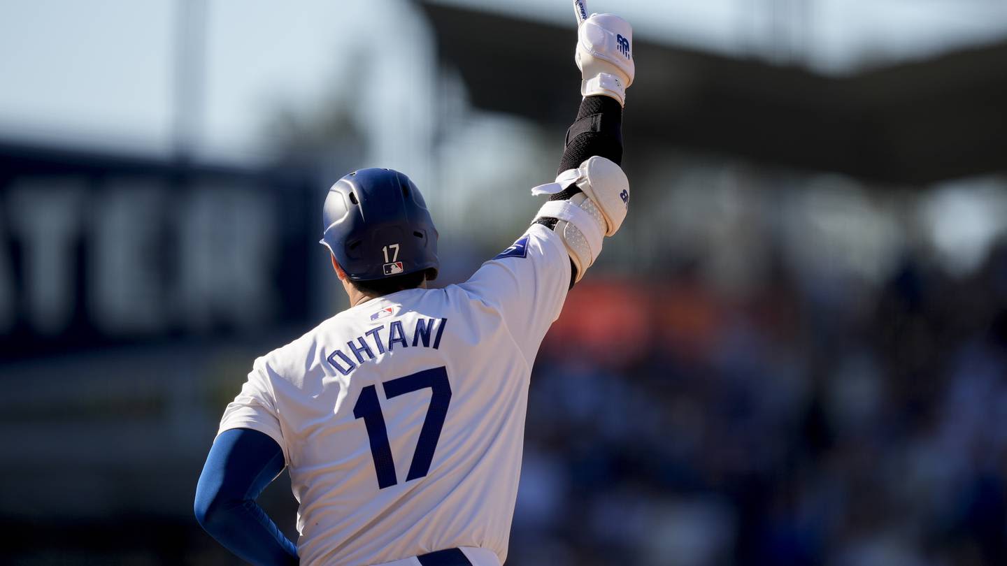 Shohei Ohtani's 30th home run is a monster that clears Dodger Stadium bleachers