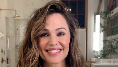 Why Jennifer Garner's Vital—"Not Viral"—Beauty Tips Are Guaranteed to Influence You - E! Online