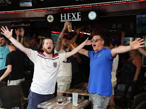 England vs Netherlands LIVE: Team news and lineups as riot police deployed before Euro 2024 semi-final