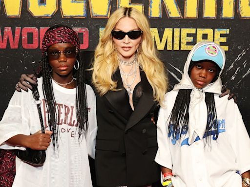 Madonna makes surprise appearance with twins Stella and Estere, 11 - photos