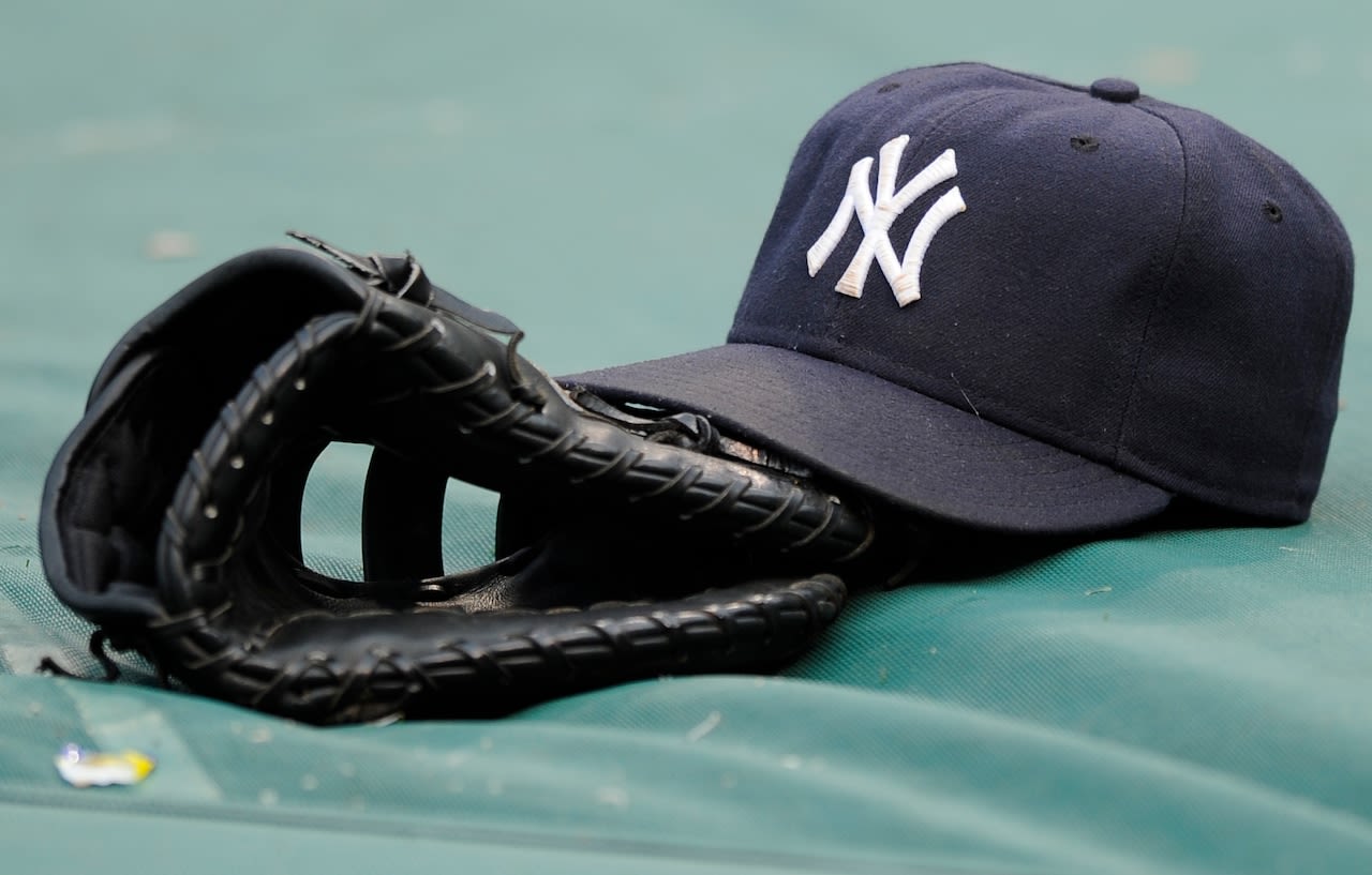 Yankees let go of outfielder from organization