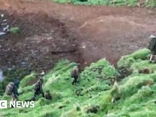 Tom Phillips: New Zealand fugitive father seen with children in wilderness for first time in years