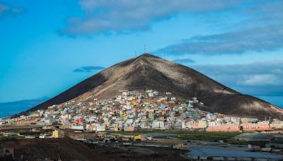 Tourist hotpot rocked by 'strongest earthquake in 60 years'