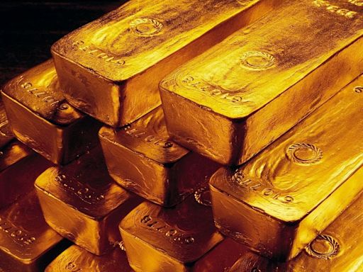 Gold price today: Yellow metal surges to new all-time high on Fed rate cut expectations; silver falls 1.2% | Stock Market News