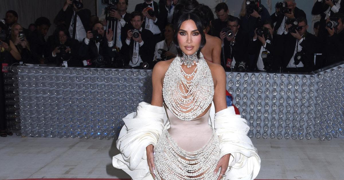 'Another Flop': Kim Kardashian Dragged for 'White Diaper' Dress at Michael Rubin's 4th of July Party