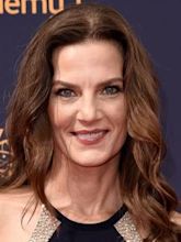 Terry Farrell (actress)