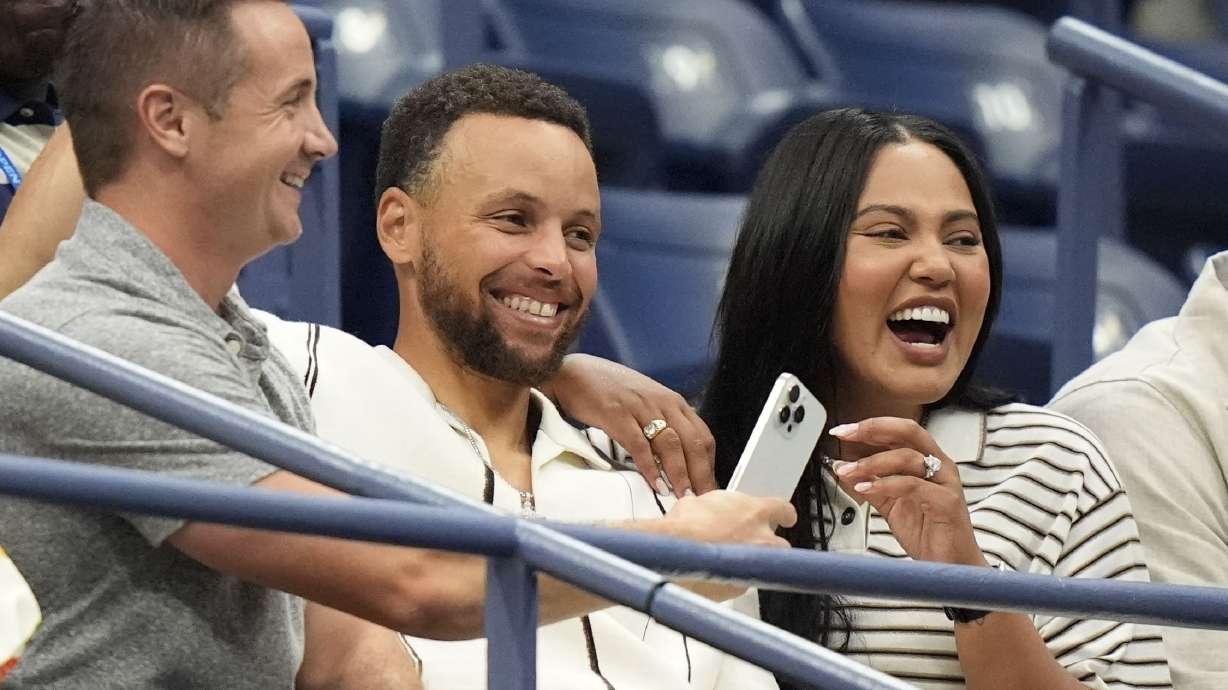 Stephen Curry attends the US Open final, providing a thrill for Jessica Pegula's husband