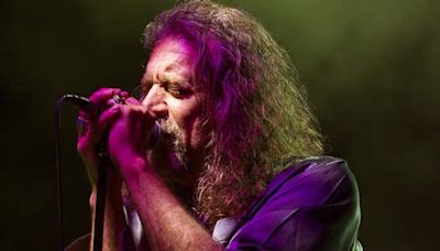 La canción humanamente imposible de tocar según Robert Plant