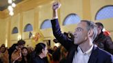 Elecciones europeas: El candidato socialista francés Raphaël Glucksmann defiente una renta mínima