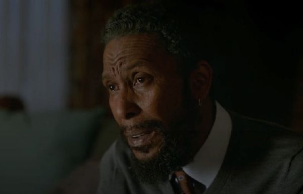 ‘He Was Suffering’: This Is Us’ Mandy Moore Gets Candid About Ron Cephas Jones’ Struggles On Set Before His Death