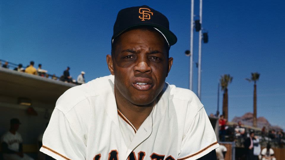 President Joe Biden pays tribute to ‘original’ Willie Mays after MLB great’s death