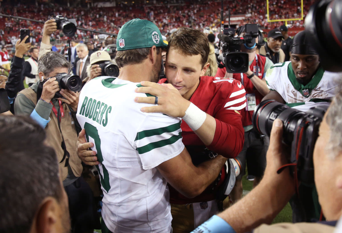 Postgame Handshake Between Aaron Rodgers, Brock Purdy Is Going Viral