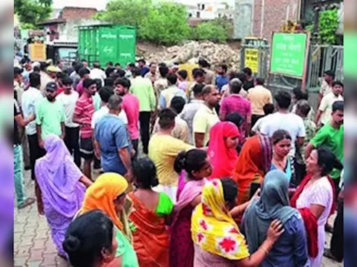 Mathura overhead tank collapse: Three engineers suspended | Agra News - Times of India