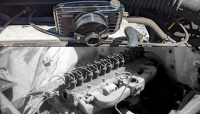 1936 NY Film Camera Shoots Modern Detroit Junkyard Cars in Colorado