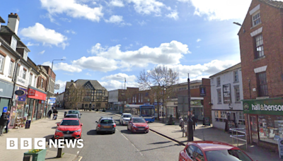 Alfreton: Woman attacked with metal pole in town centre