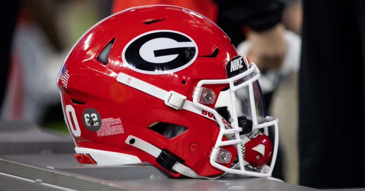 Georgia wins recruiting battle for 4-star CB, elite in-state prospect