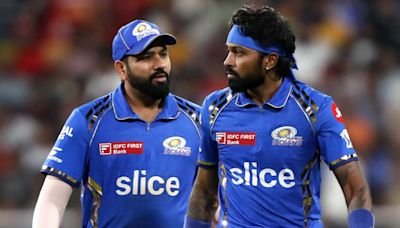 IPL: De Villiers slams Pandya's 'ego-driven' captaincy