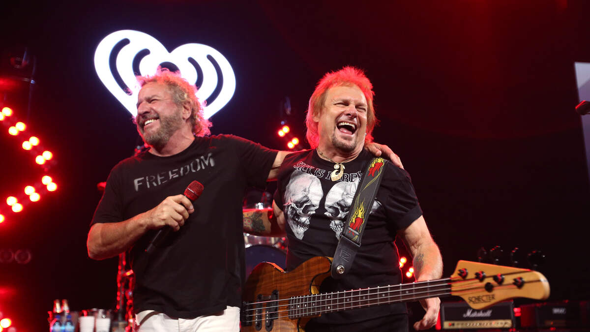 Van Halen Gives The "F" Word To Fans?! | 99.7 The Fox | Doc Reno
