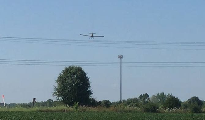 Crop duster killed in plane crash southwest of Oxford in Benton County