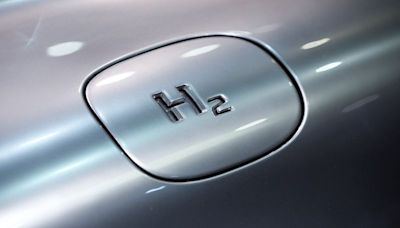 Britain's gas network ready for hydrogen fuel, report says