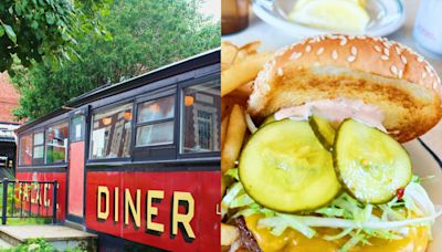 I ate at Maine's oldest diner, located inside a 1920s railcar. It was worth the hourlong wait for a seat.