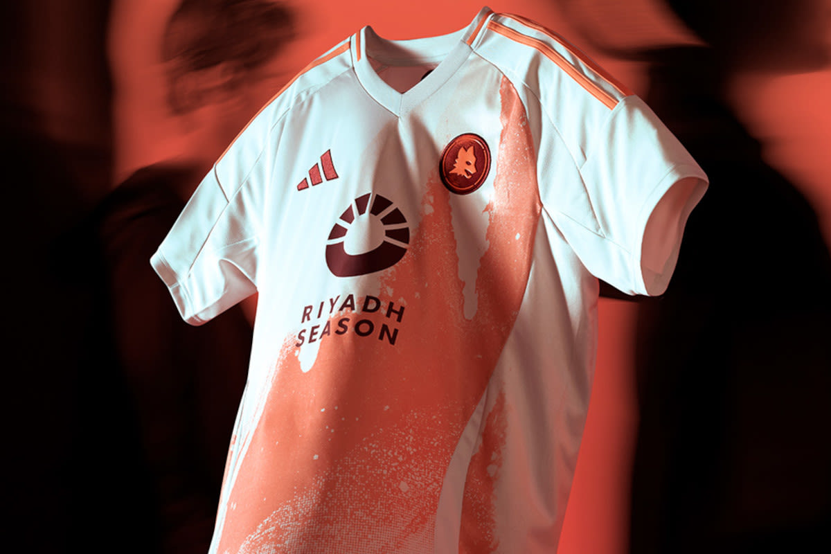 Roma reference street art in Adidas 2024-25 away kit