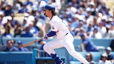 Outman delivers go-ahead knock as Dodgers' depth steps up