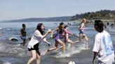 Mother’s Day weekend in Seattle sees warm, sunny days, more potential northern lights sightings