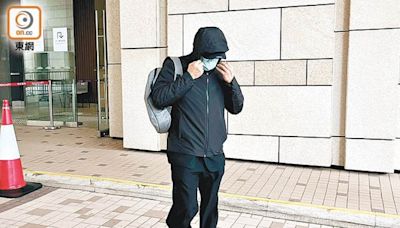 否認落格逾千樽咳藥水等 伊院副顧問醫生今受審